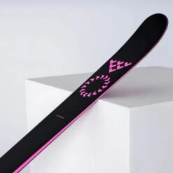 BLACK CROWS CORVUS FIFTEEN + MARKER SQUIRE 11 BLACK 13 BLACK CROWS CORVUS FIFTEEN + MARKER SQUIRE 11 BLACK -Ski Sport Shop 9 125554 101600 05